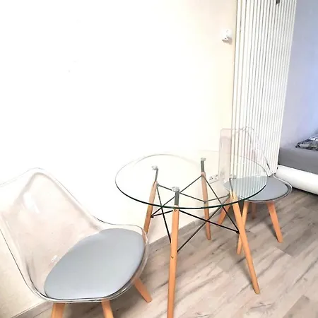 Апартаменты Neuburg Downtown Apartements *