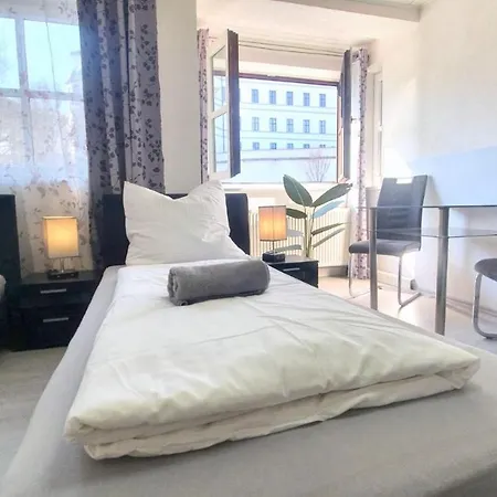 Апартаменты Neuburg Downtown Apartements *